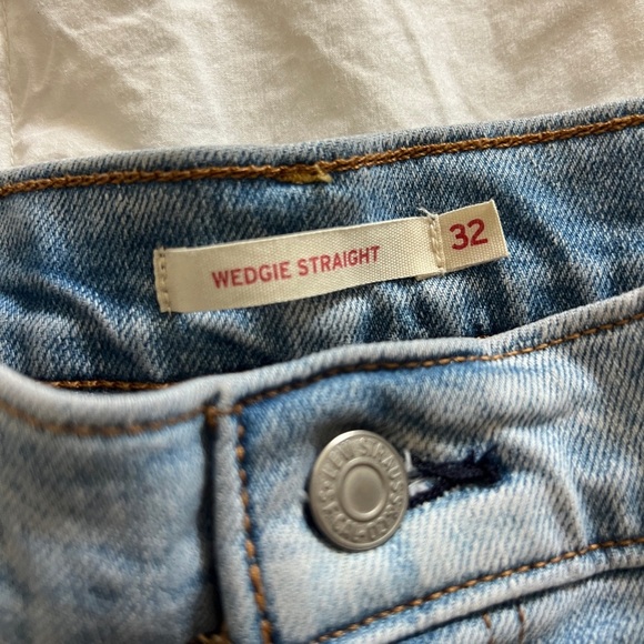 Levi’s Wedgie Straight jeans - Picture 2 of 6